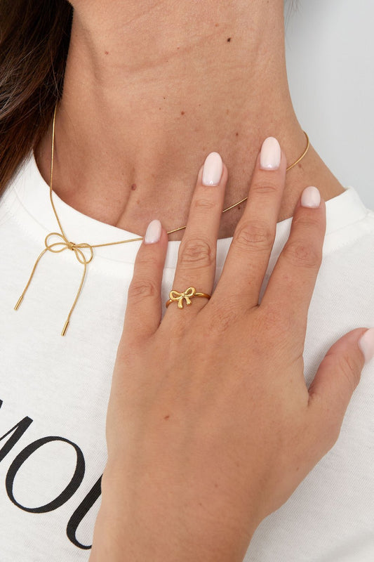 Bow Life ring