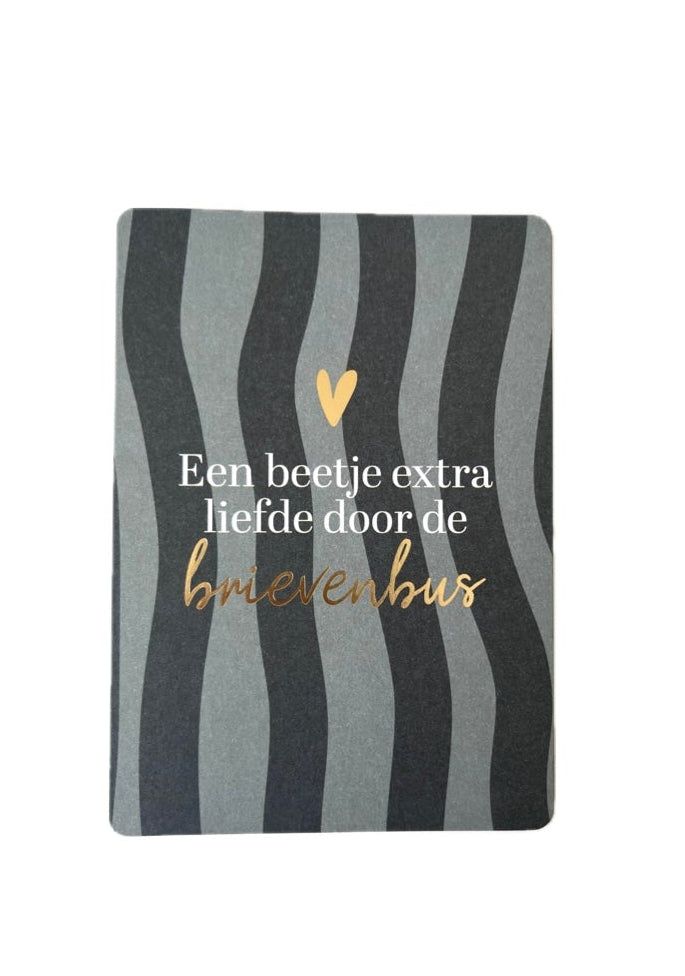 Een beetje liefde door de brievenbus (met goudfolie)